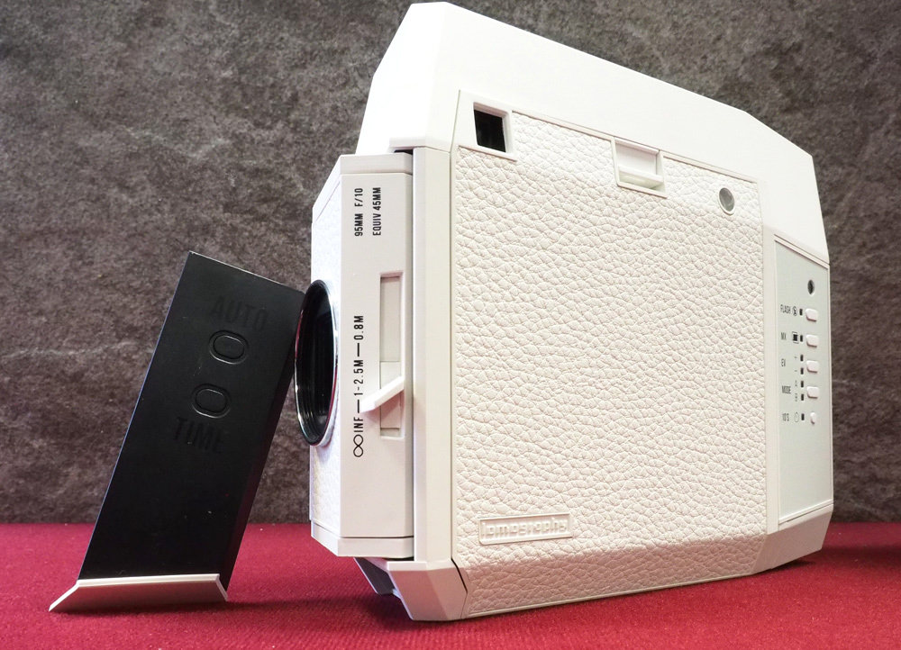 Lomo' Instant Square Camera Review | ePHOTOzine