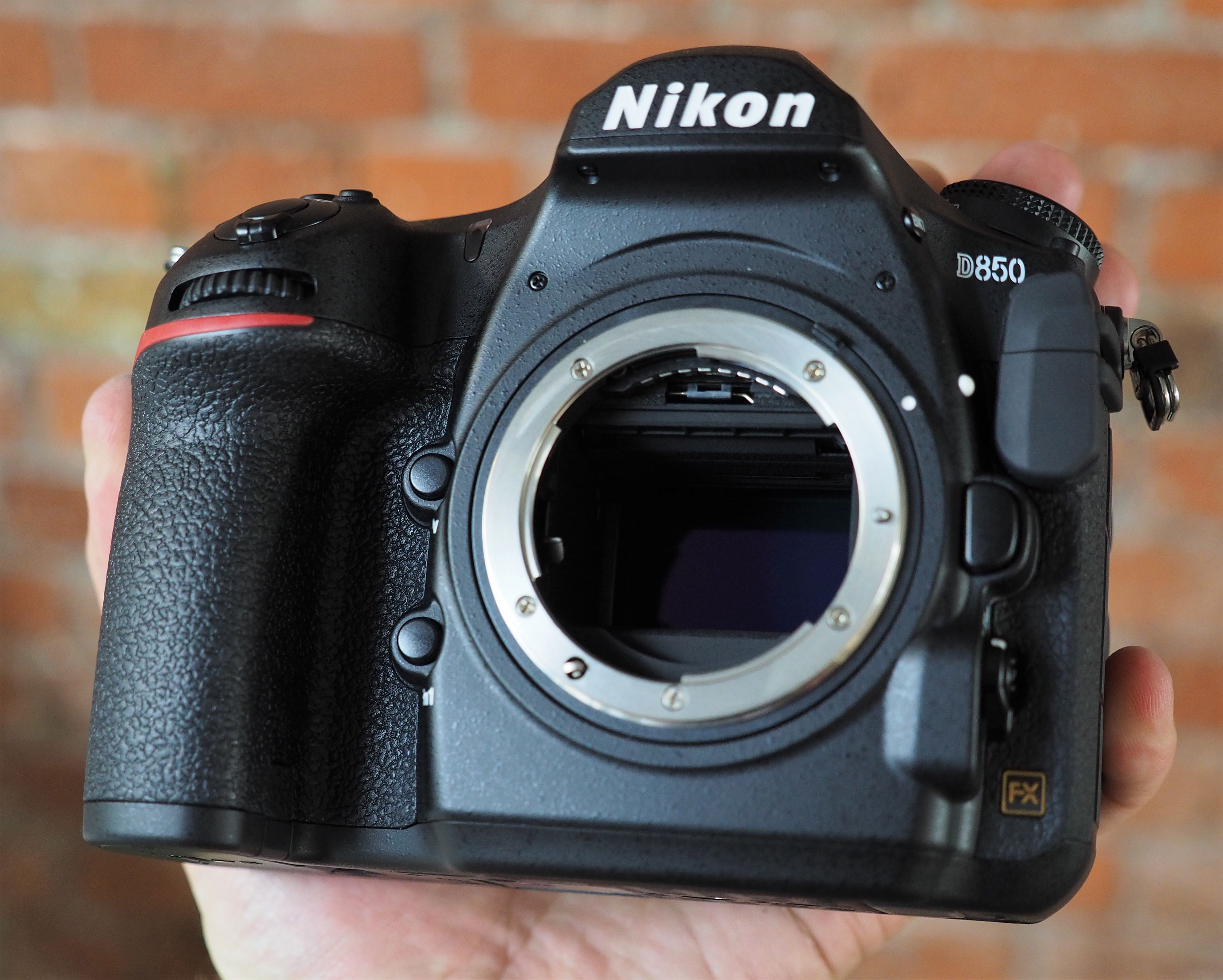 Nikon D850 Hands-On Review
