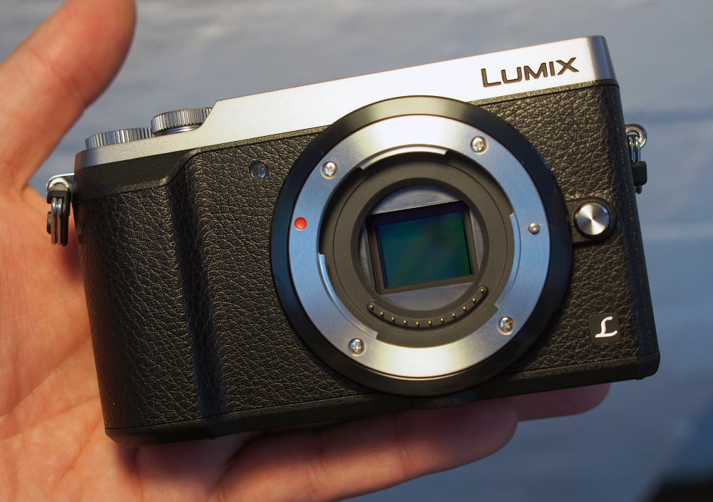 Panasonic Lumix DMCGX80 Can Capture 4K Photos & Video With 5Axis Dual IS