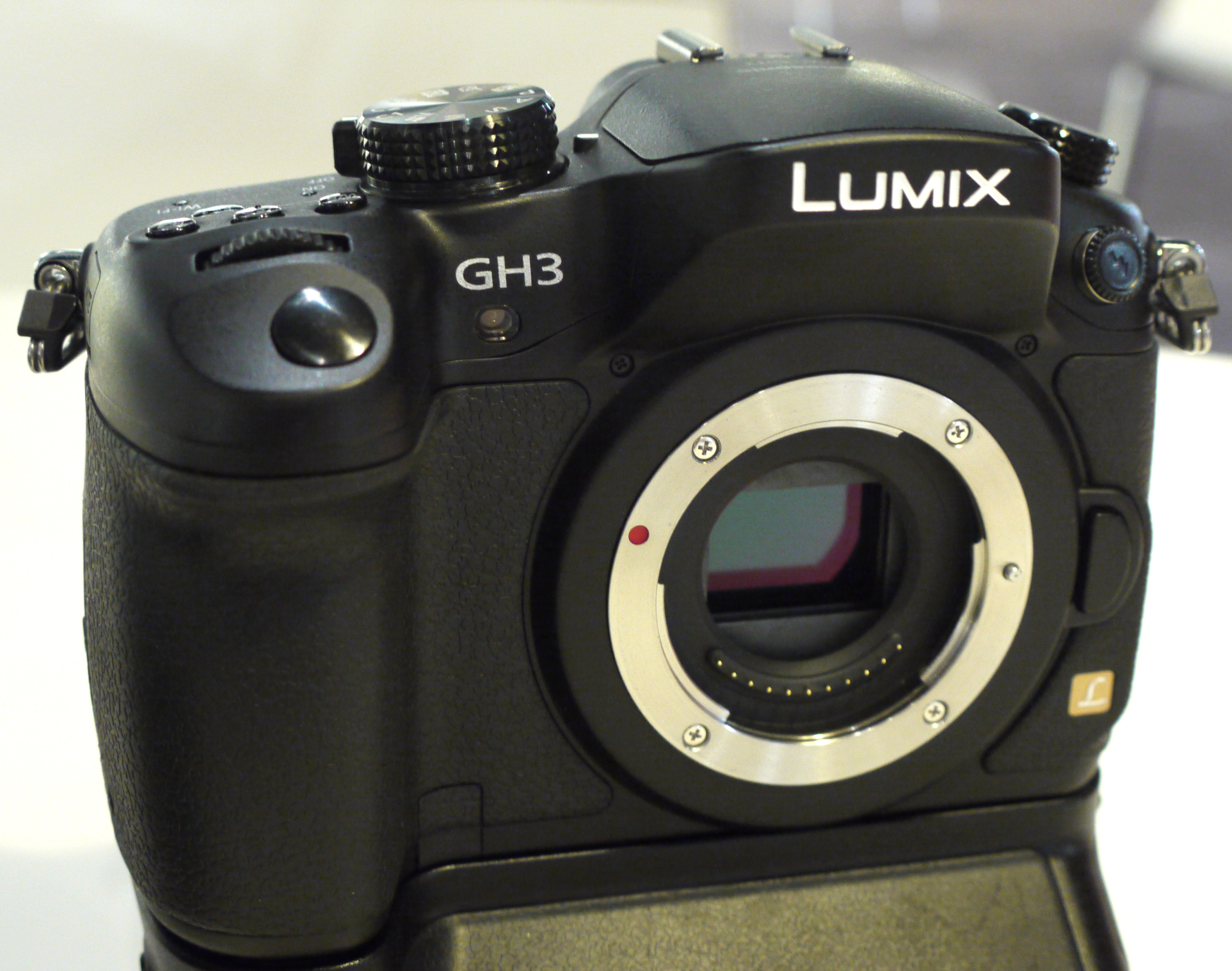 Panasonic Lumix GH3 HandsOn Preview