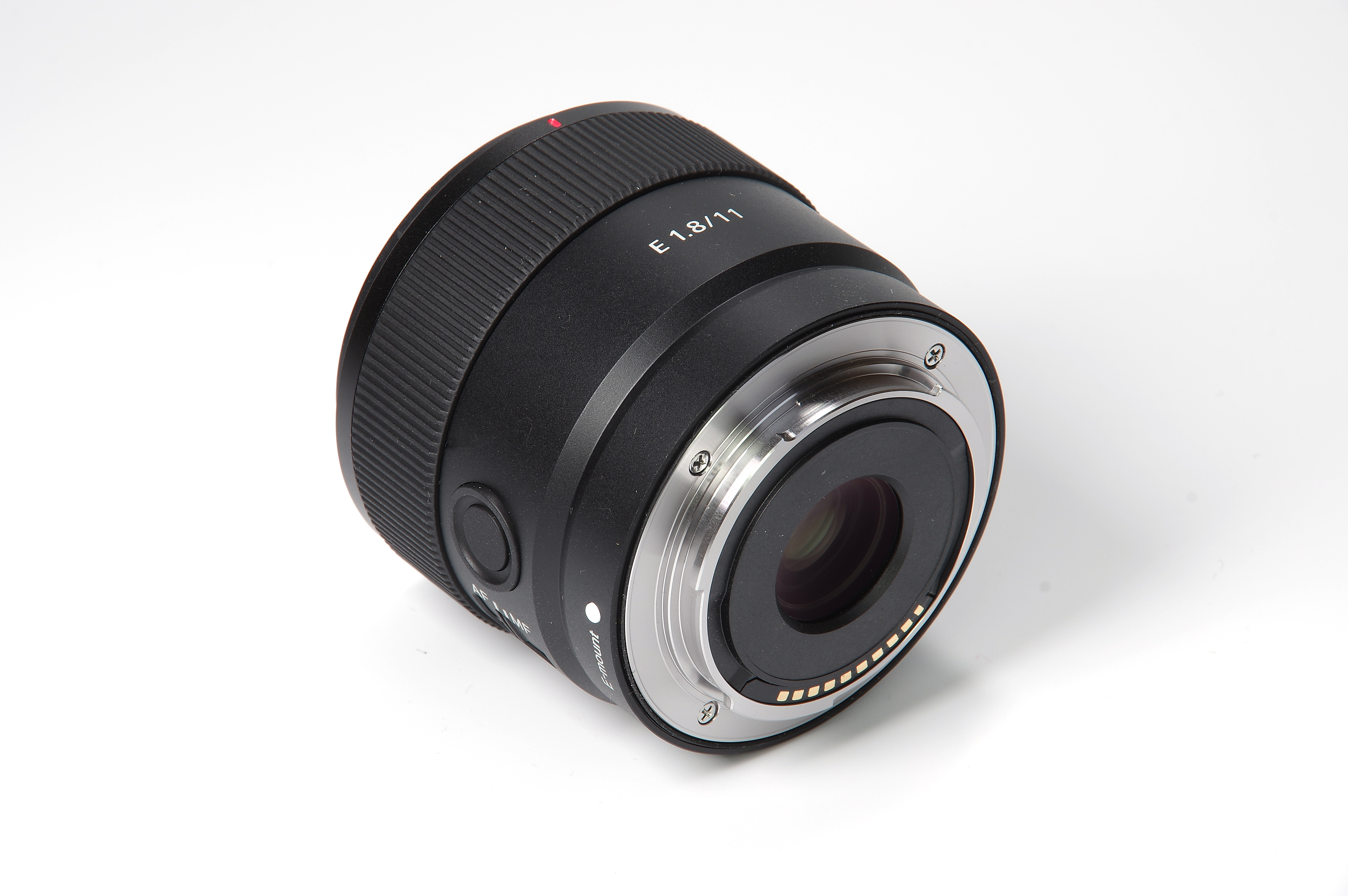 【値下げ】SONY E 11mm f1.8 Amazon.com : Sony E 11 mm F1.8 | APS-C Wide Angle Prime Lens